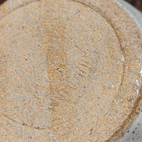 Studio Pottery Vase Hand Crafted Signed - Picture 8 of 10